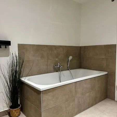 Larooms One Halle (Saale)